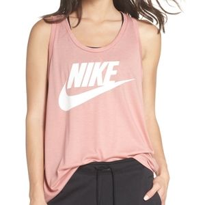 Nike Essential Logo Tank